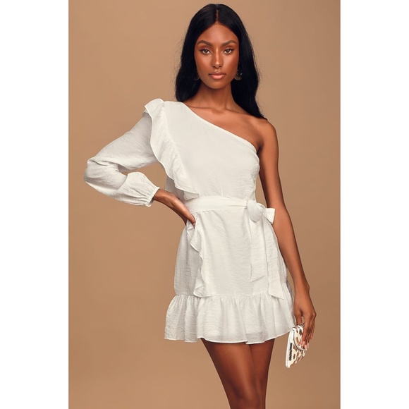 ❤️ NWT Lulus Lulu's Weekend Wonder White One Shoulder Ruffle Mini Dress Small - Picture 1 of 10